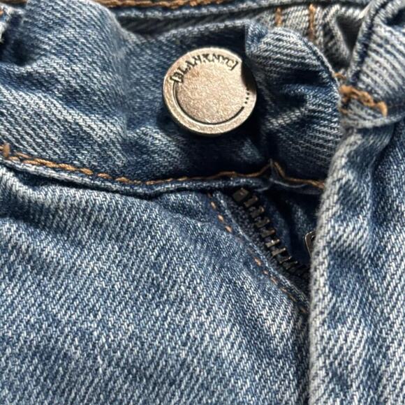 Two-Tone Patchwork Flare Jeans - Vintage-Inspired, Raw Hem Detail Blank NYC - Picture 4 of 4